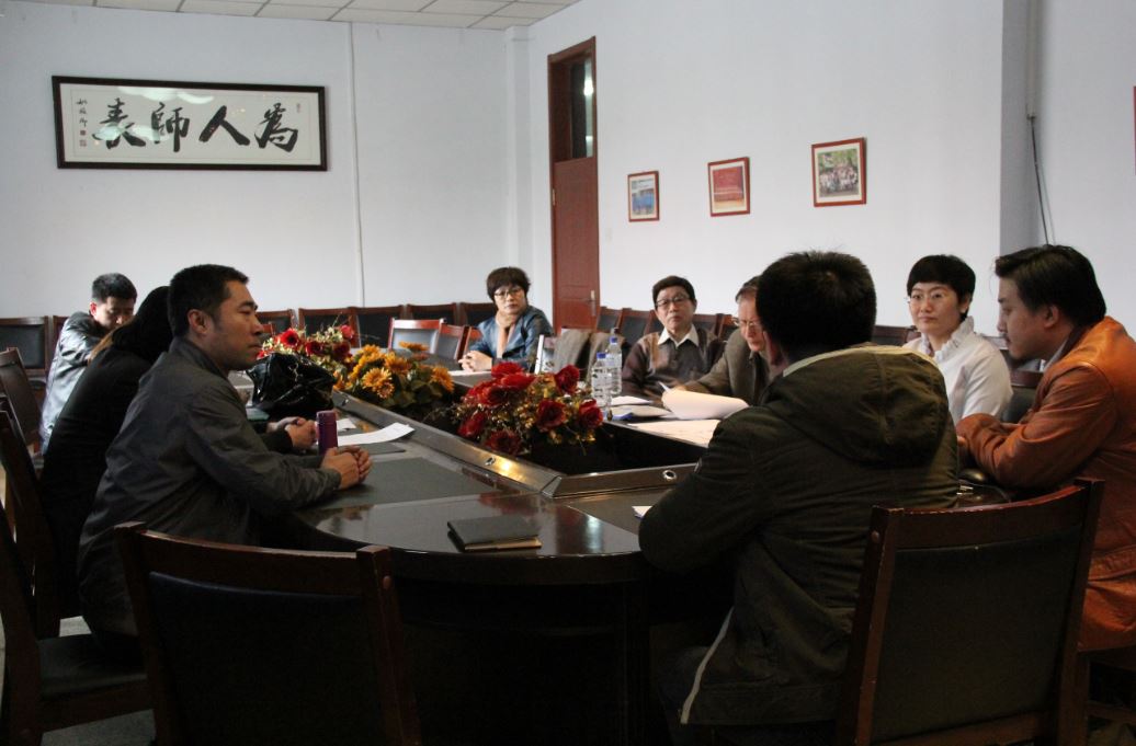报告会照片1.JPG
